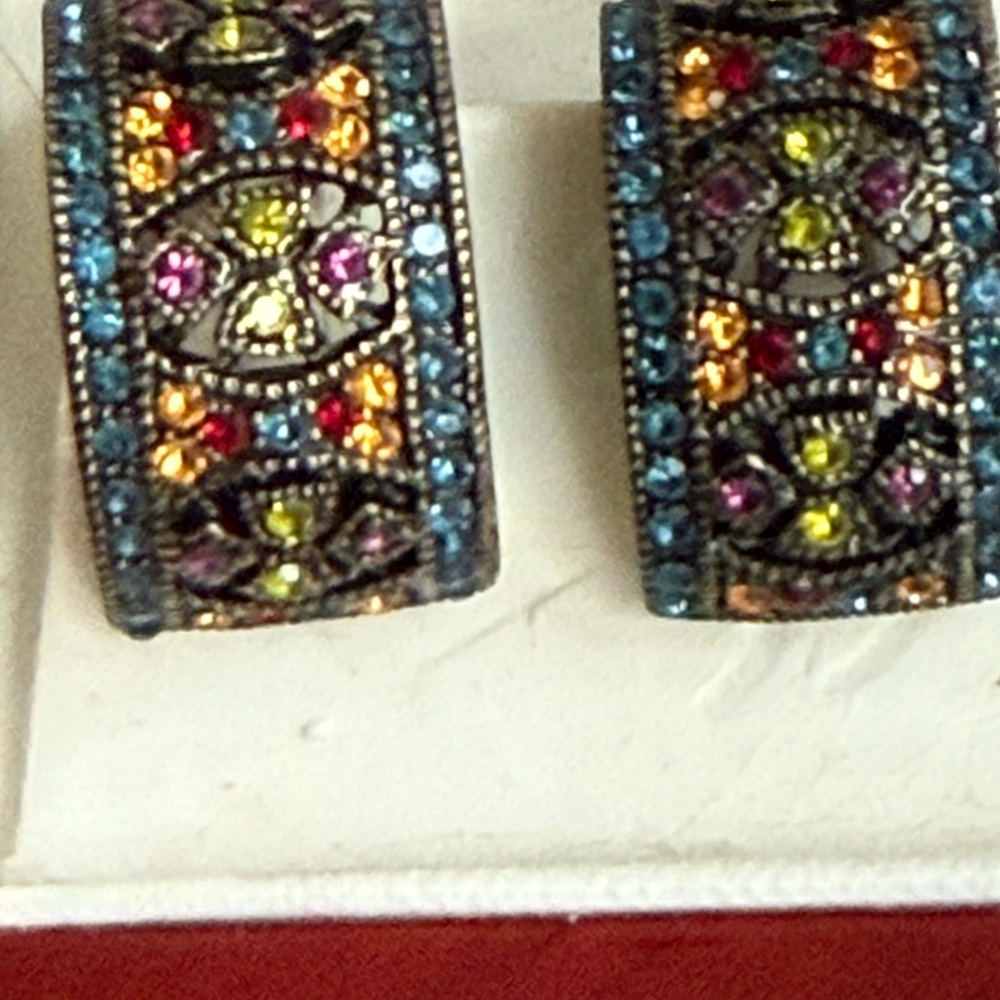 Heidi Daus Byzantine Multi-Color Swarovski Crystal Clip On Earrings Signed - Picture 3 of 6